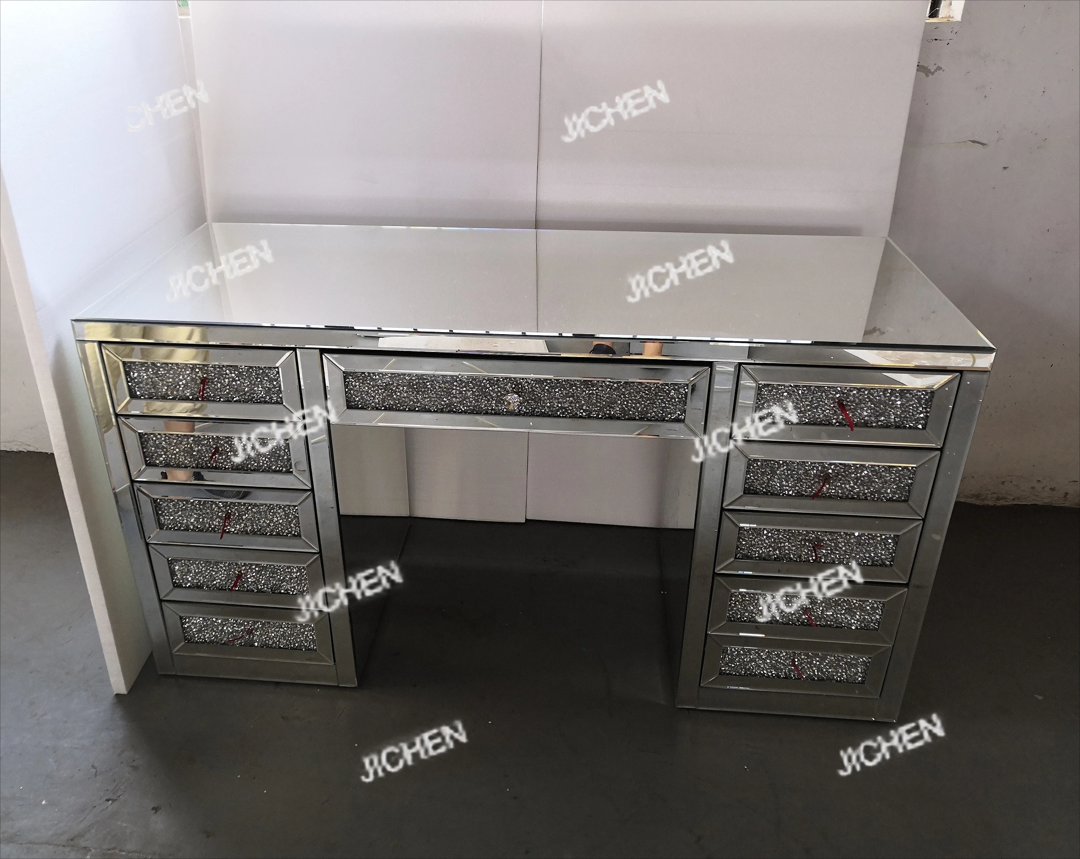 

Мебель для спальни со сверкающими бриллиантами, комод со стеклянной столешницей и подсветким зеркалом для девочек