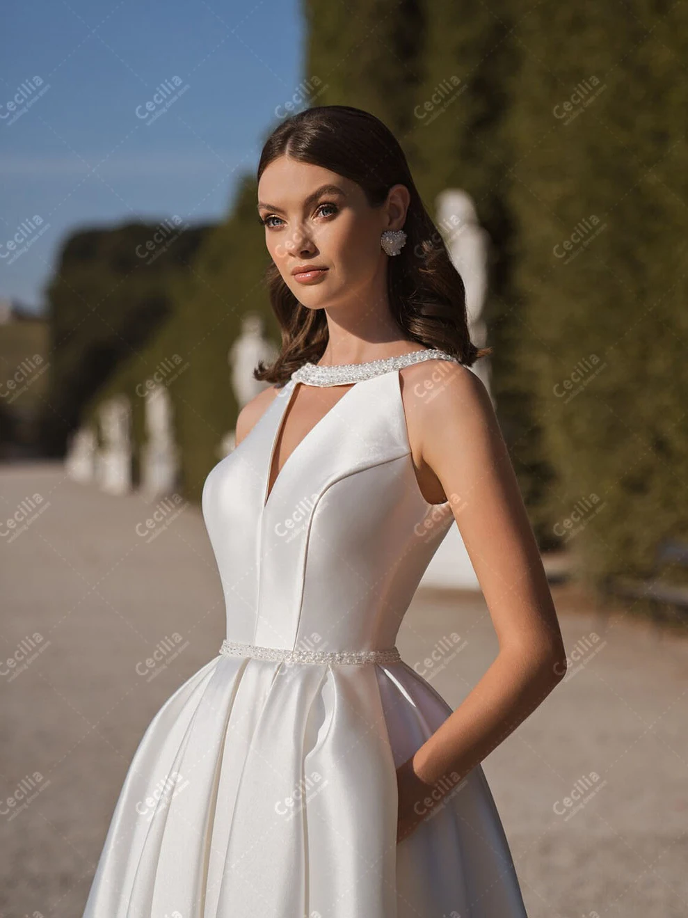Vestidos De Novia elegantes Vestidos De Novia clásicos sin mangas batas sin espalda hasta el suelo Vestidos encantadores De Novia personalizados 2025