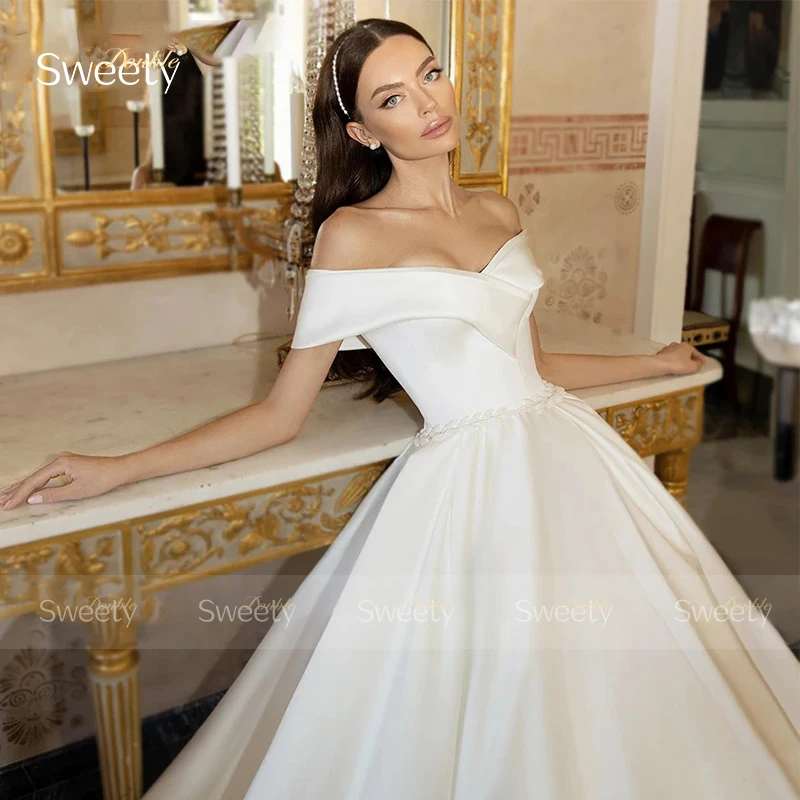 

Off The Shoulder Wedding Dress Satin With Princess Ball Gown Boat Neck Sleeveless Bride Dress Zipper Customized Robe De Mariee