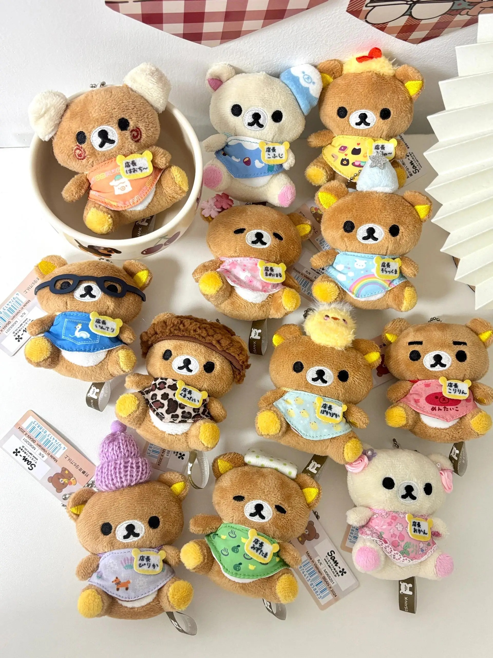 

Rilakkuma 20-летие Store Manager плюшевая кукла брелок Kawaii бурый медведь мягкая игрушка сумка очаровательные подарки на день рождения и фестиваль