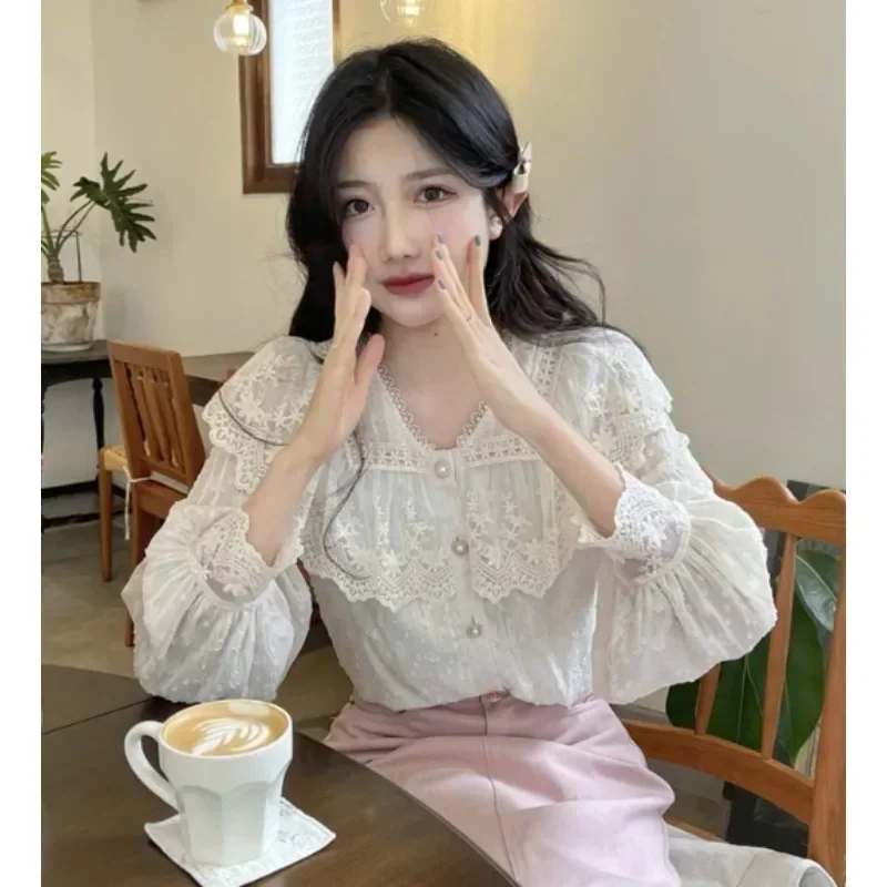 قمصان النساء الفرنسية خمر الدانتيل لوليتا أنيقة طويلة الأكمام انتفض بلوزة عالية الجودة مكتب سيدة موضة جديدة شيك الإناث القمم