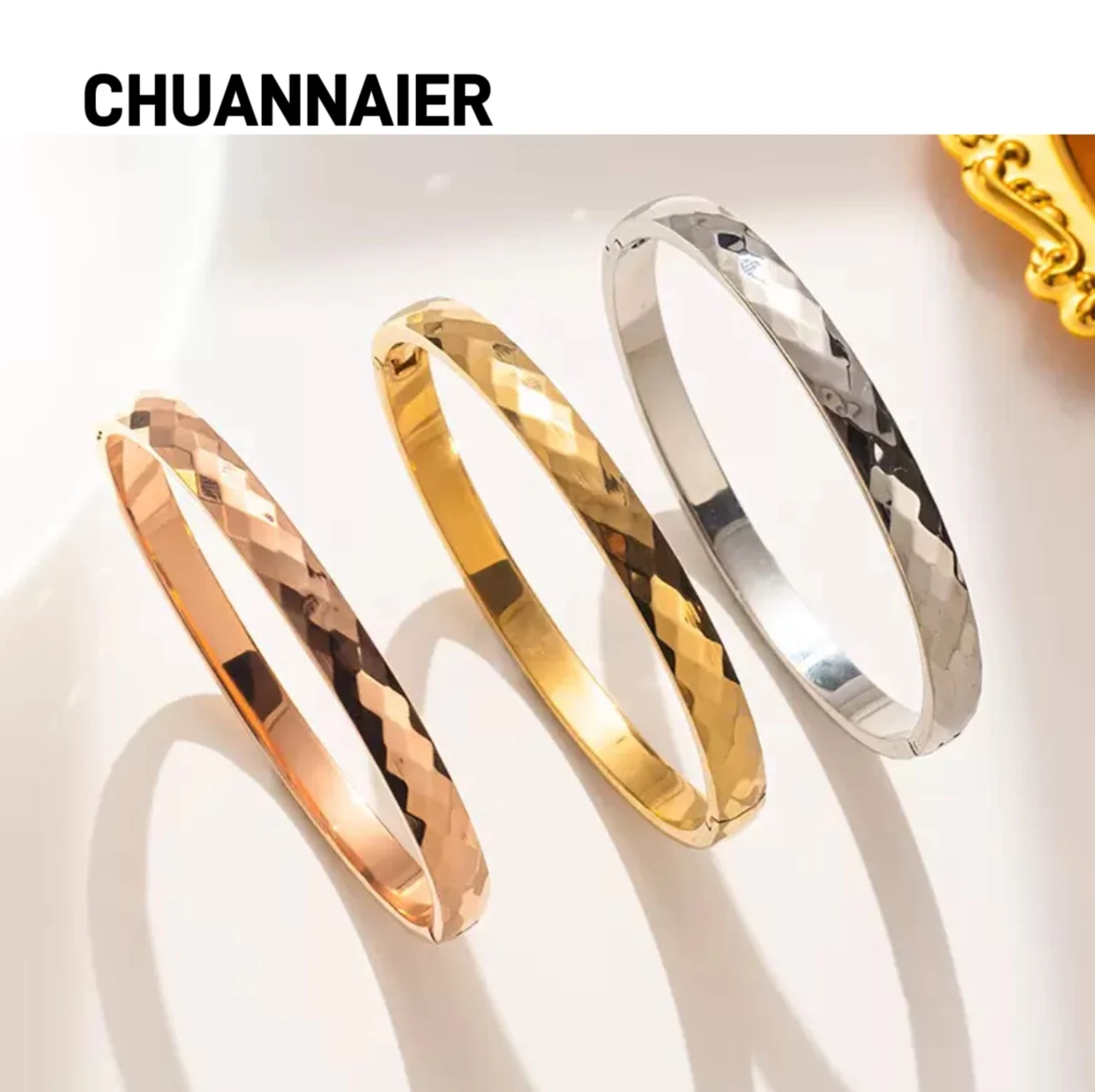 

Hot sale new European and American simple bracelets high-end design couple matching bracelets