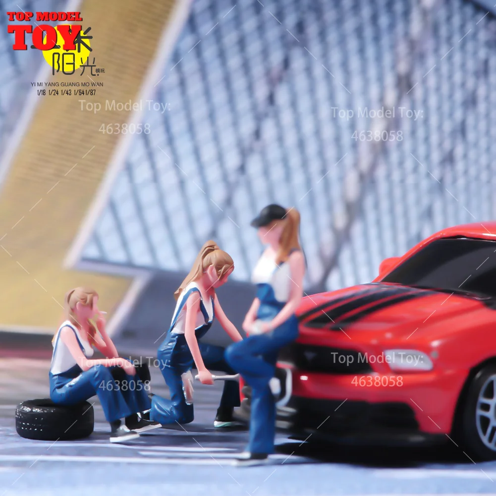 Painted Miniatures 1/64 1/87 1/43 Handsome Female Car Repairman Scene Figure Dolls Unpainted Model For Cars Decoration Toy