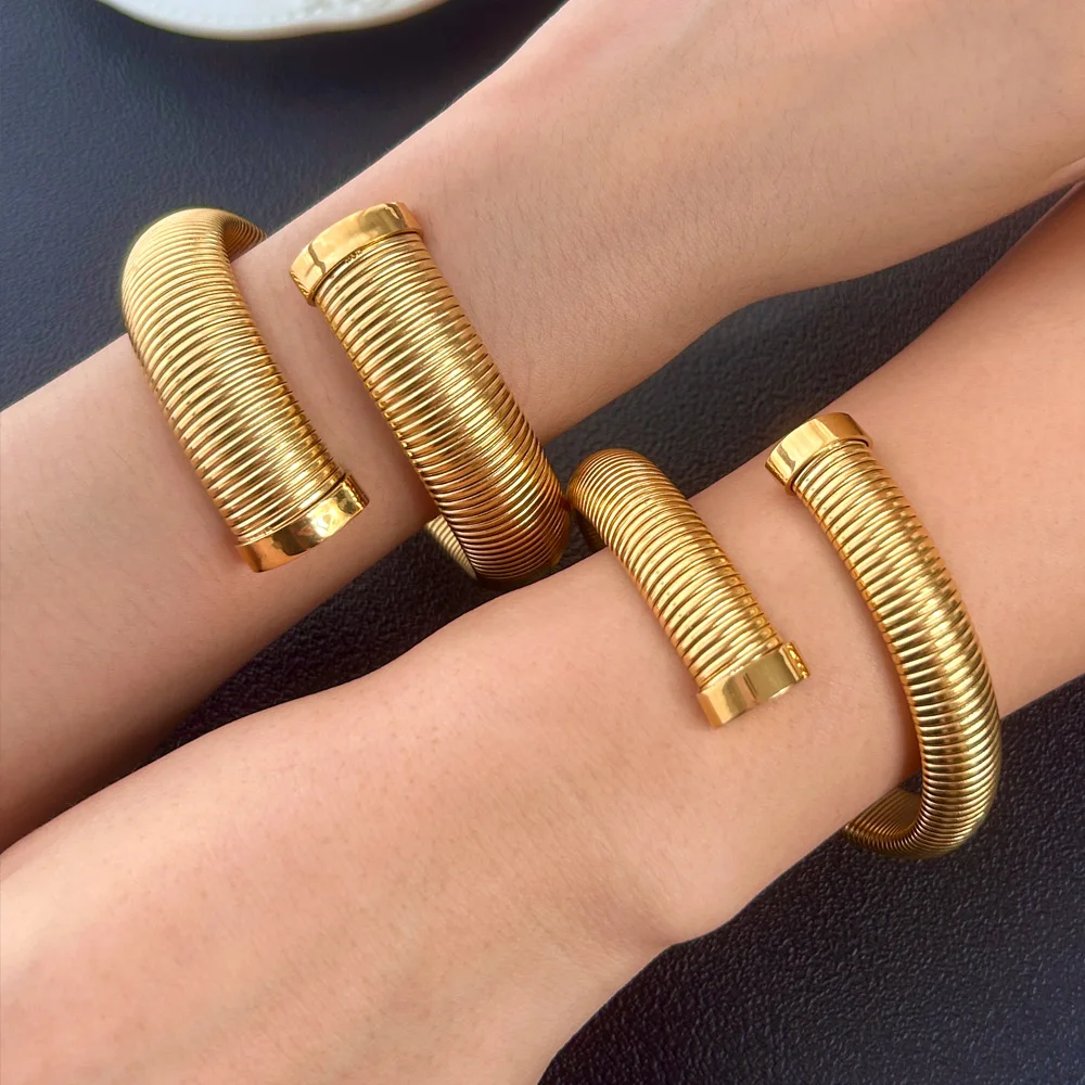 USENSET 16mm Wide Chunky Women Stainless Steel Cuff Bangle Attractive Spiral Texture PVD Gold Plated Bracelet Daily Wear