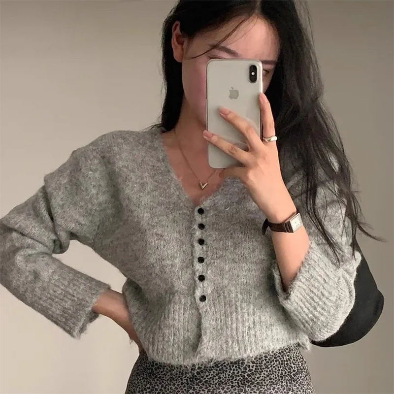 เสื้อโค้ทไหมพรมถักทรงยาวคอวี ดีไซน์วินเทจใหม่ สไตล์เกาหลี นุ่มสบาย เหมาะสำหรับฤดูใบไม้ร่วง แฟชั่นสำหรับผู้หญิง เหมาะกับการเดินทางไปทำงาน