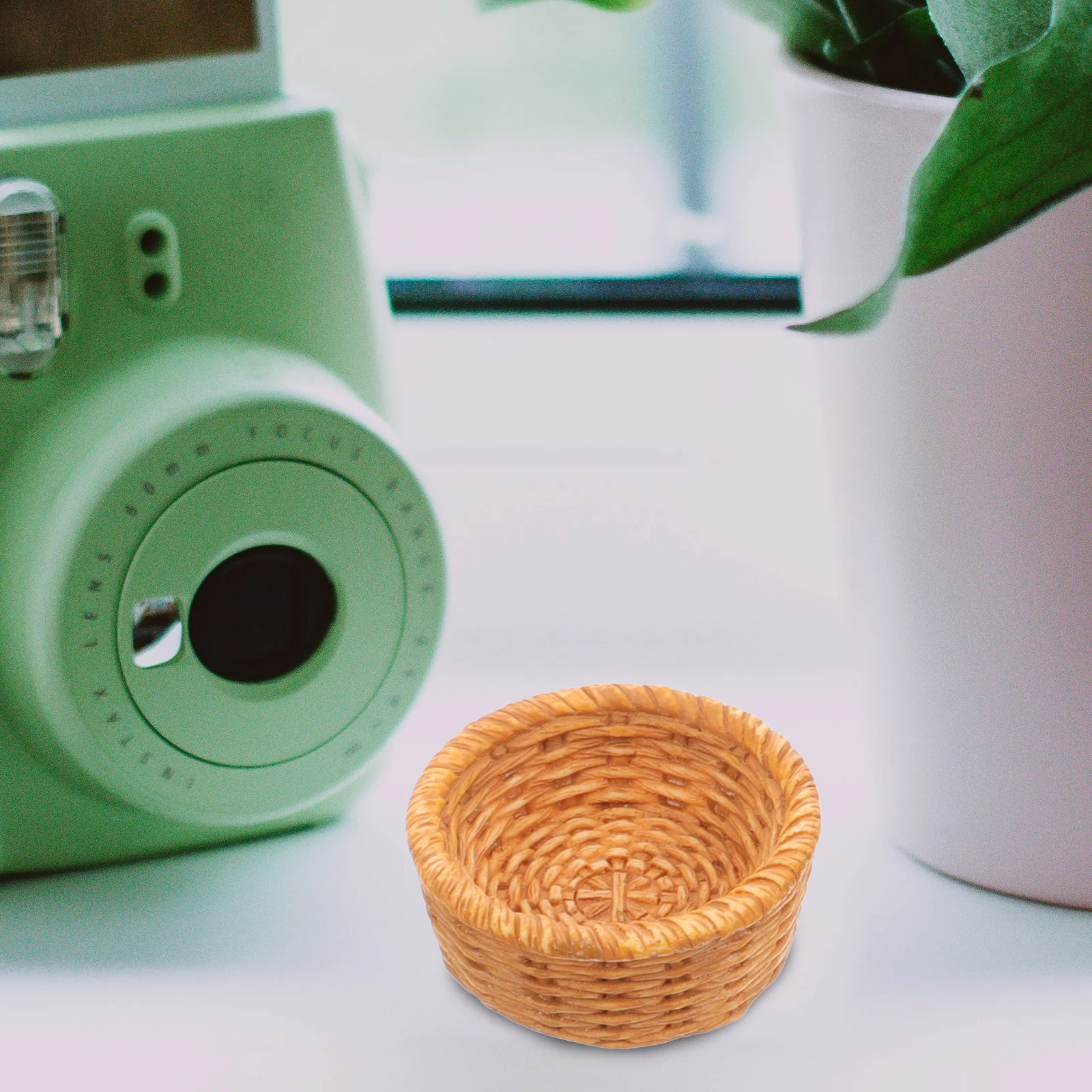 

Миниатюрный набор мебели для дома, пластиковый бамбуковый плетеный стол, стул, модель для декора игрушечного дома, обеденная корзина, фигурка