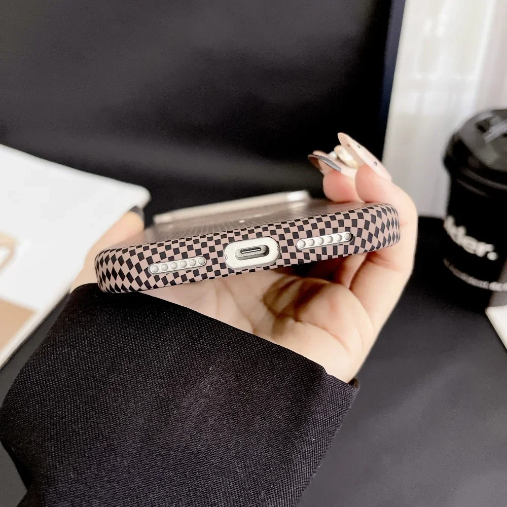 LJ1Luxury ألياف الكربون الملمس ل Magsafe جراب هاتف آيفون 15 16 17 برو ماكس الهواء المغناطيسي شحن لاسلكي ماتي غطاء الكمبيوتر الصلب