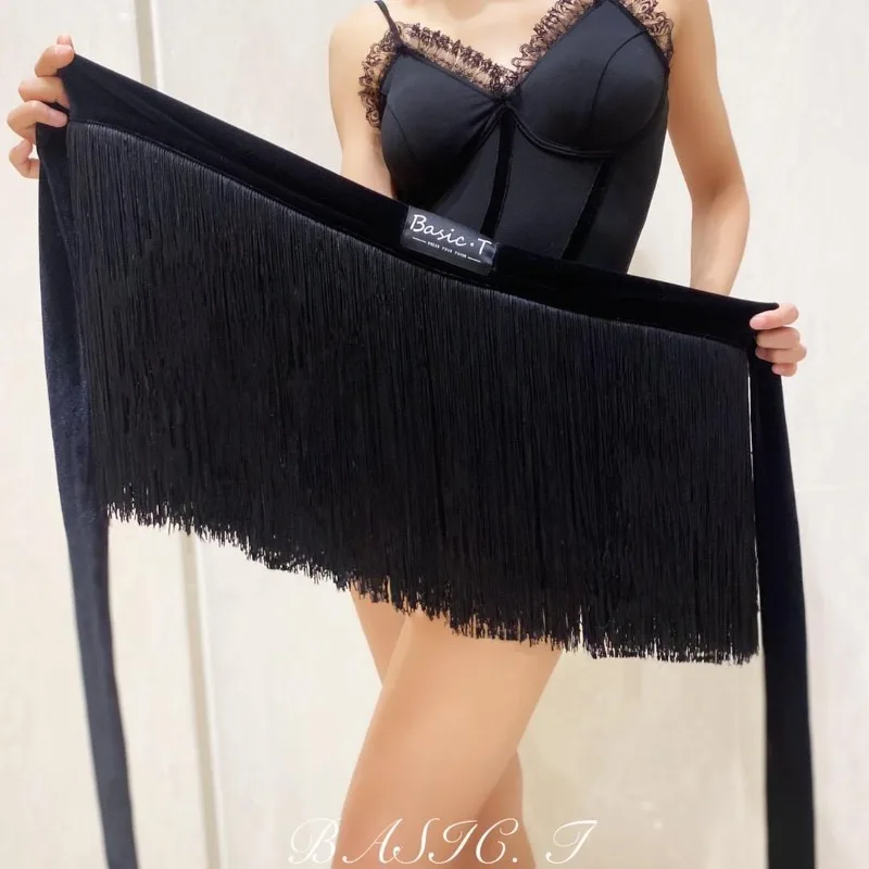 Ensemble de robe de danse latine personnalisée avec dentelle, combinaison dos nu, ceinture en velours, pompon crypté, écharpe de hanche, jupe courte pour femmes