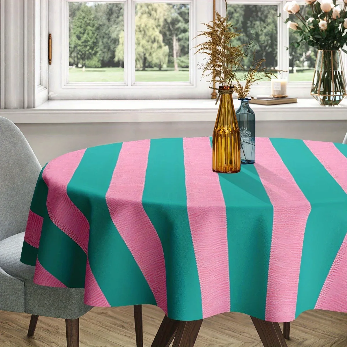 One green and pink striped polyester tablecloth - machine-made, suitable for dining tables and coffee tablesxzj
