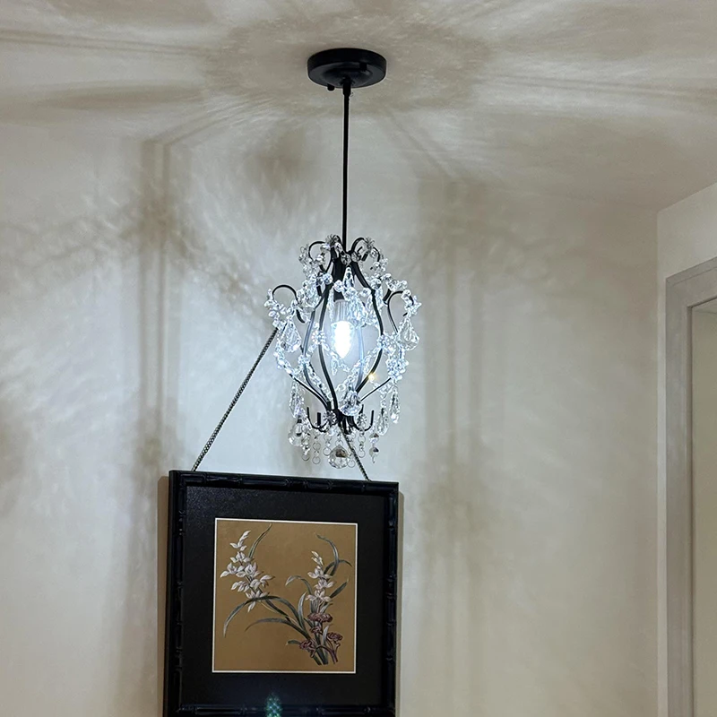 

American retro bedside chandelier black high-end French light luxury crystal lamp bedroom study background wall small chandelier