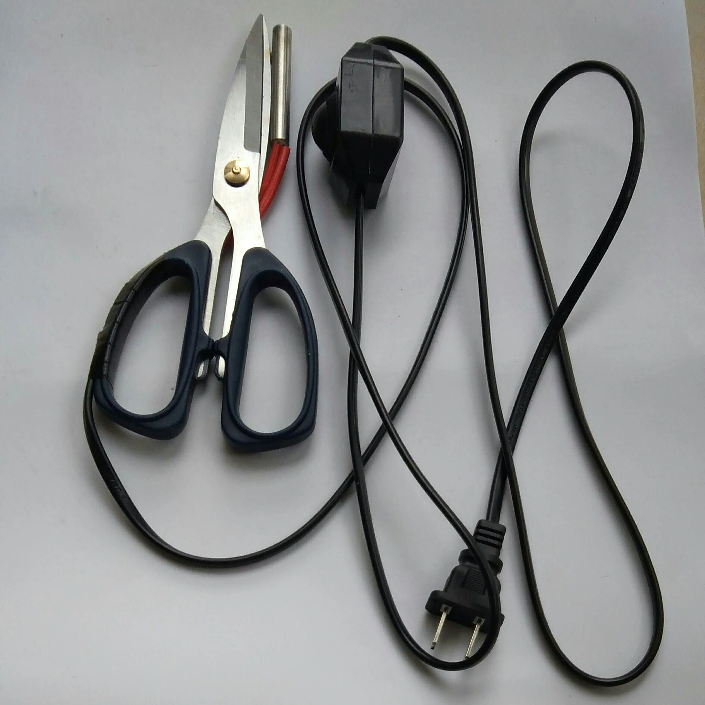 Electric Heating Tailor Scissors Power Hot Scissors Knife Heated Pen Working Indicator For Cloth Cutting Electric Scissors