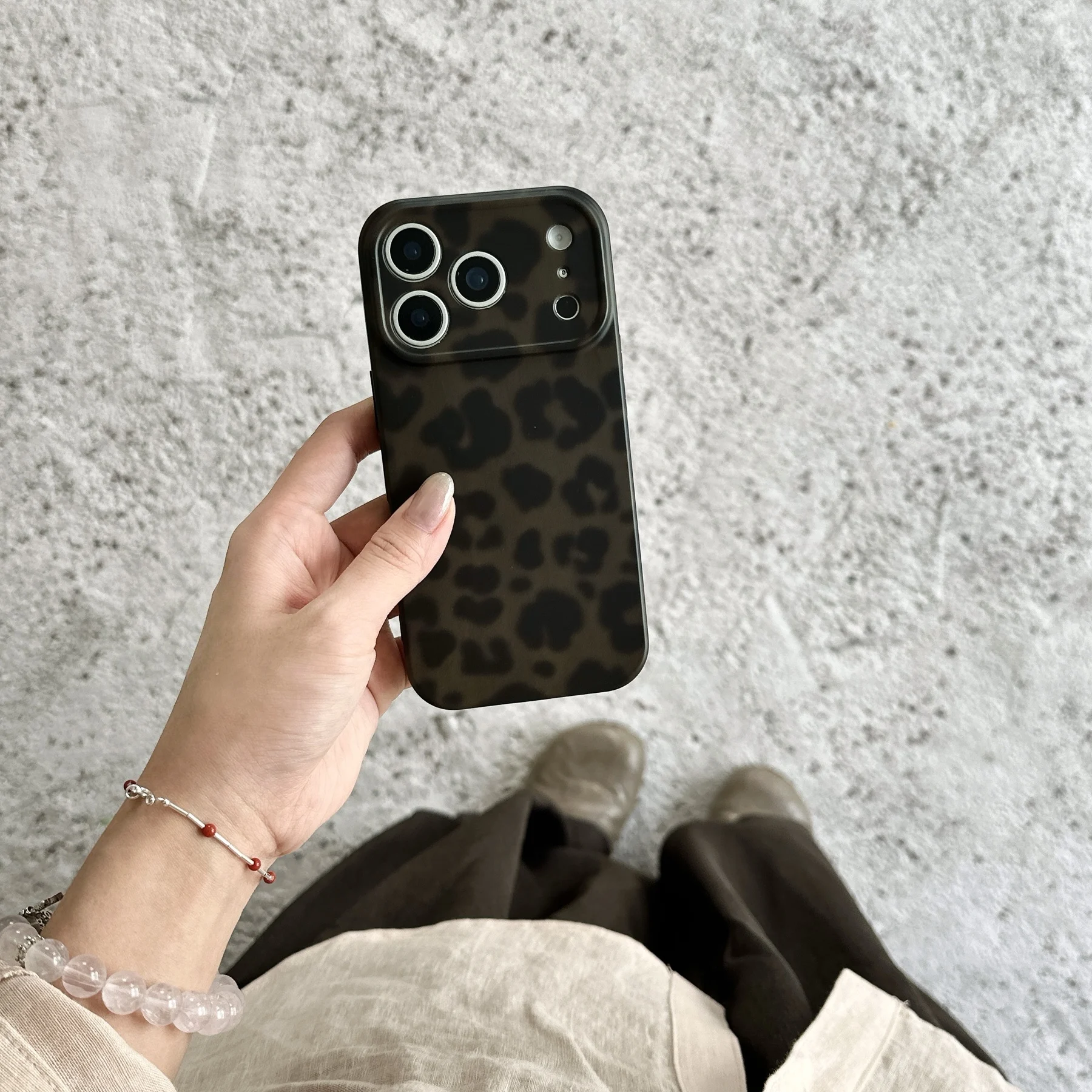 Retro stilvolle bernsteinfarbene Lamber-Muster glänzende Handyhülle für iPhone 17, 16, 15, 14, 13, 12, Pro Max Plus Air – Detail 17