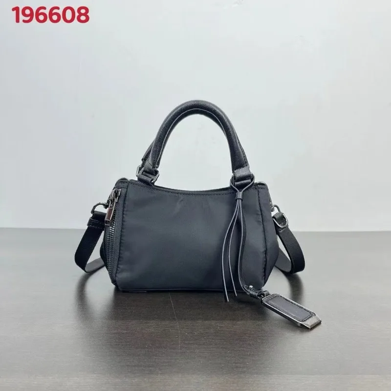 

Модная женская мини-сумка-тоут из нейлона, повседневная сумка через плечо, легкая сумка для ежедневных прогулок и поездок на работу