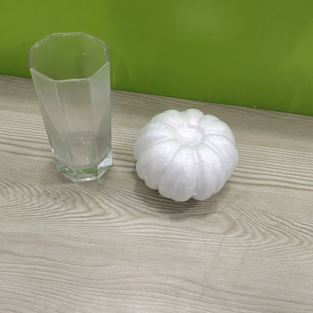 6個入り ドゥードルパンプキンキット 子供用 DIYクラフトプロジェクト 簡単に塗って色付けできる カットスティック付き 教会、幼稚園、家庭での活動に最適