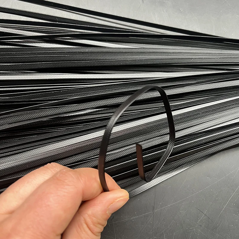 10 sztuk/partia Plastikowe uchwyty na uszy do robienia czapek perukowych Elastyczne uszy do przyszywania wewnątrz czapek perukowych, część uszu