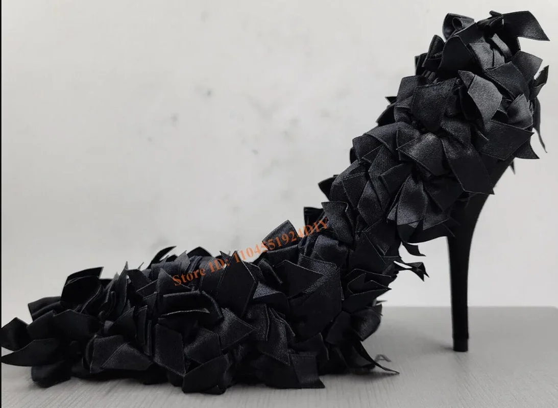 Satijnen pumps in zwart Allover strikpompen Damesschoenen met puntige neus Slip-on hoge hakken Schoenen met puntige neus Dames