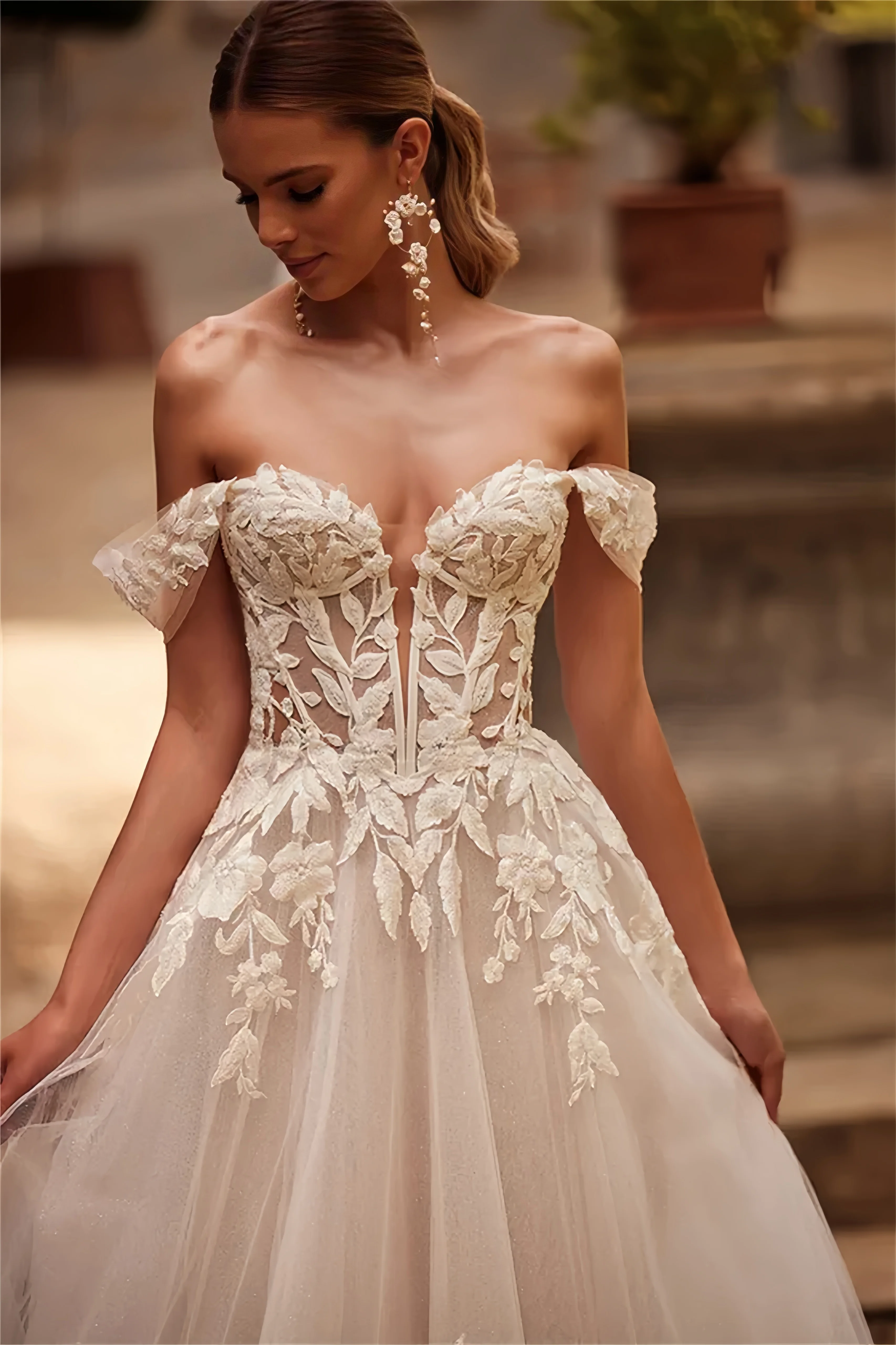 Personnalisé charmant épaules nues 3D robe de mariée florale a-ligne Tulle dentelle Applique robe de mariée sans manches robe de mariée novia