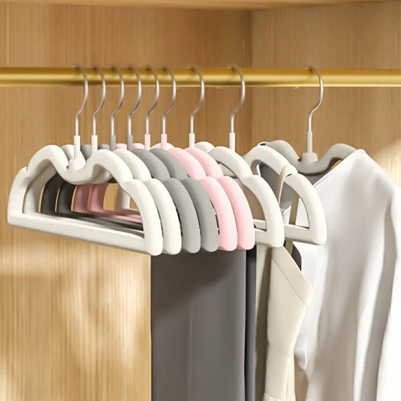 10Pcs Short Neck Velvet Hangers Slim Space Saving Hanger for Clothes Dress Beige/Pink Non-Slip Clothing Rack for Closet Storage
