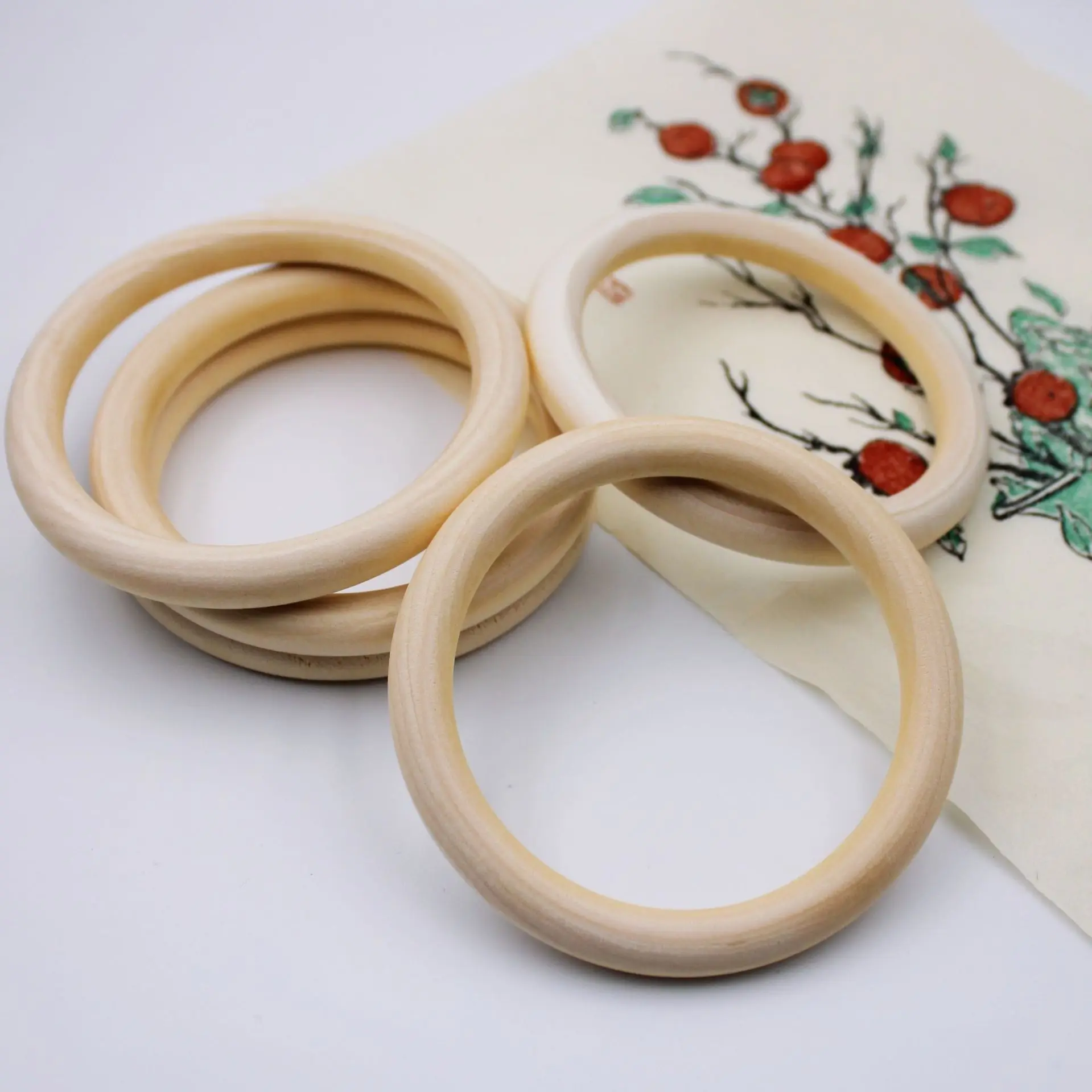 

50pcs/lot DIY Wood Ring 9CM Diameter Natural Wooden Circle Rings Jewelry Bag Decoration Designer Bracelet Wholesale Cheap Price