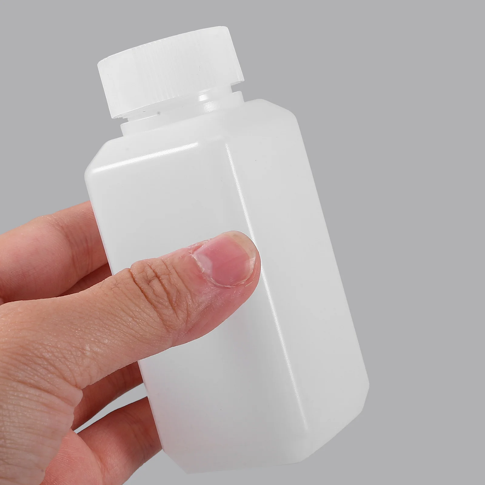 

12pcs Empty Reagent Sample Containers Laboratory Sample Bottles 100Ml Sturdy Reusable Leakproof Chemical Bottles For Lab
