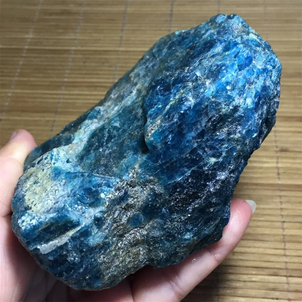 Natural blue apatite crystal raw stone, energy gemstone, reiki healing, gift, meditation, demagnetization