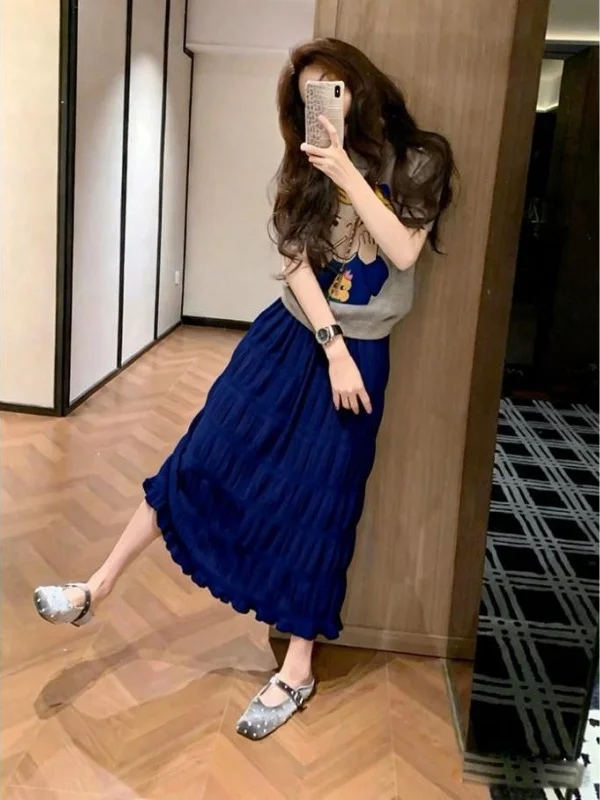 

Fashionable Korean Style Summer Outfit Women's Midi Skirt Set in Blue Color Short Sleeve round Neck Shirt And Skirt Combo