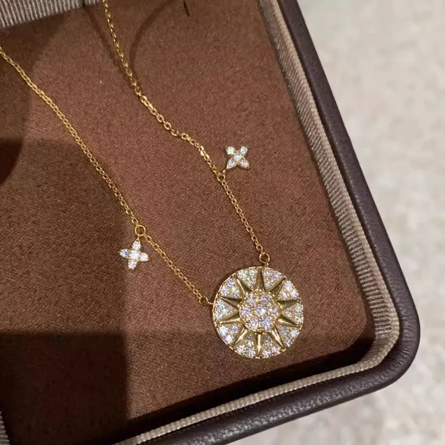 قلادة بوصلة الشمس مع قلادة صليب ونجمة سلسلة طبقات أنيقة مجوهرات بوهيمية قابلة للتكديس #1
