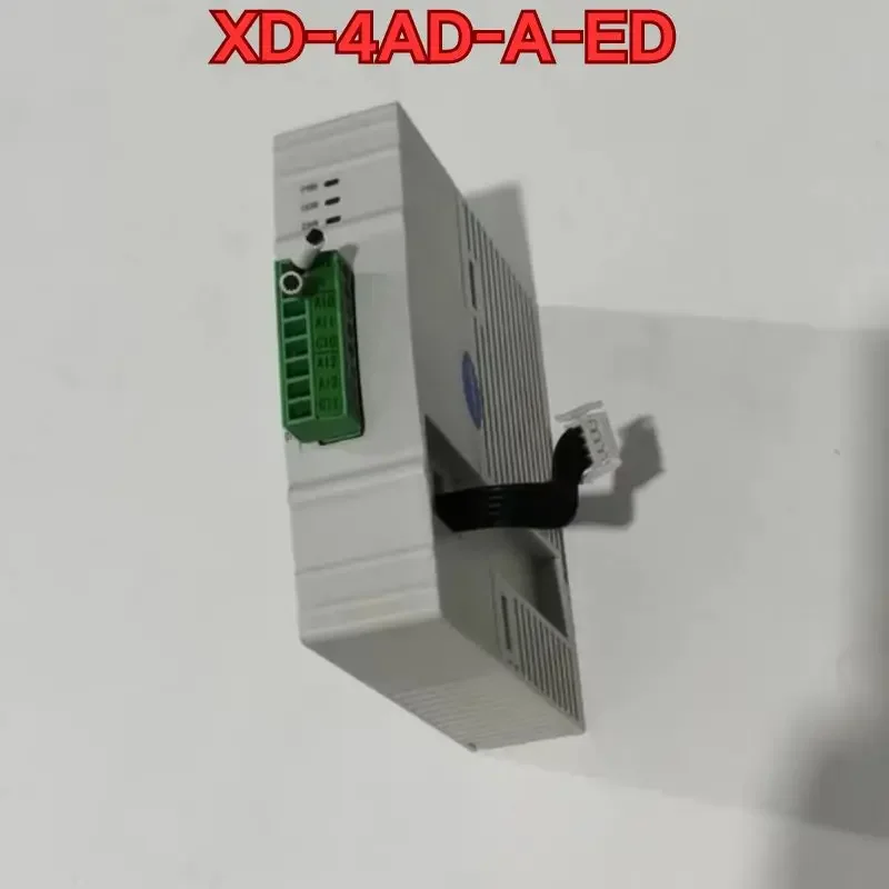 اختبار وظيفة وحدة PLC المستعملة XD-4AD-A-ED عادي
