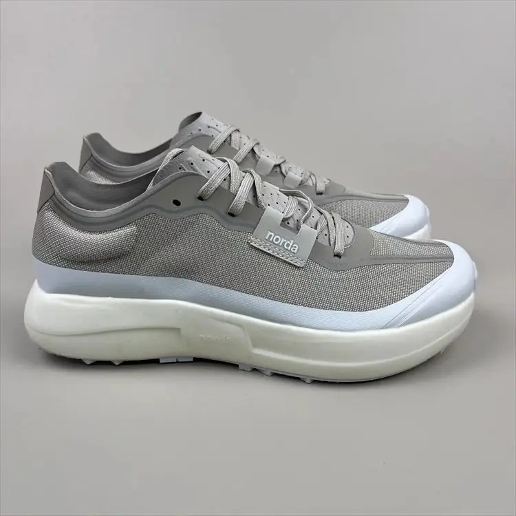 

Neutral Anti-slip Trainers Couple Wear-resistant Sports Shoes Summer Wide Running Shoes Mens Womens Outdoor Walking Jogging Shoe