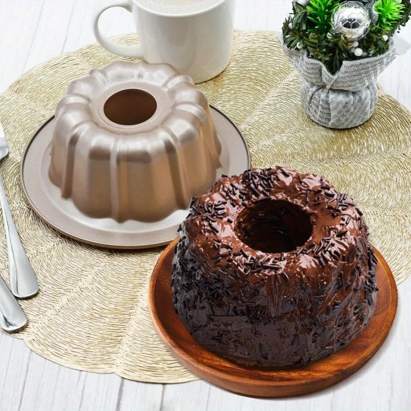 1Pc Durable 7inch Metal Nonstick Doughnut Pan Bundt Cake Pan Set Kugelhopf Baking Pan for Baking (7inch Gugelhupf)