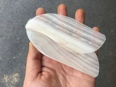 gua sha 실크 포장 백옥 긁기 보드 천연 옥 마사지 얼굴 리프팅 옥 보드 핸들 전통 한약