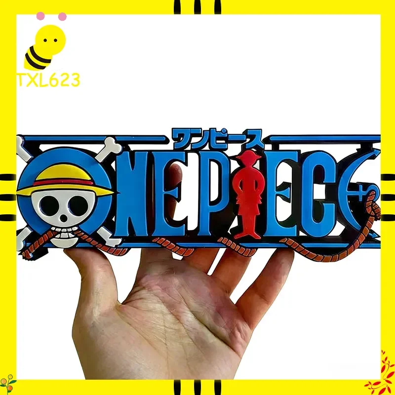 3D-Gedrucktes One Piece Strohhut-Totenkopf-Logo Stehendes Figur-Schild, Anime-Sammlerfigur Heim-Desktop-Dekoration Feiertagsgeschenk