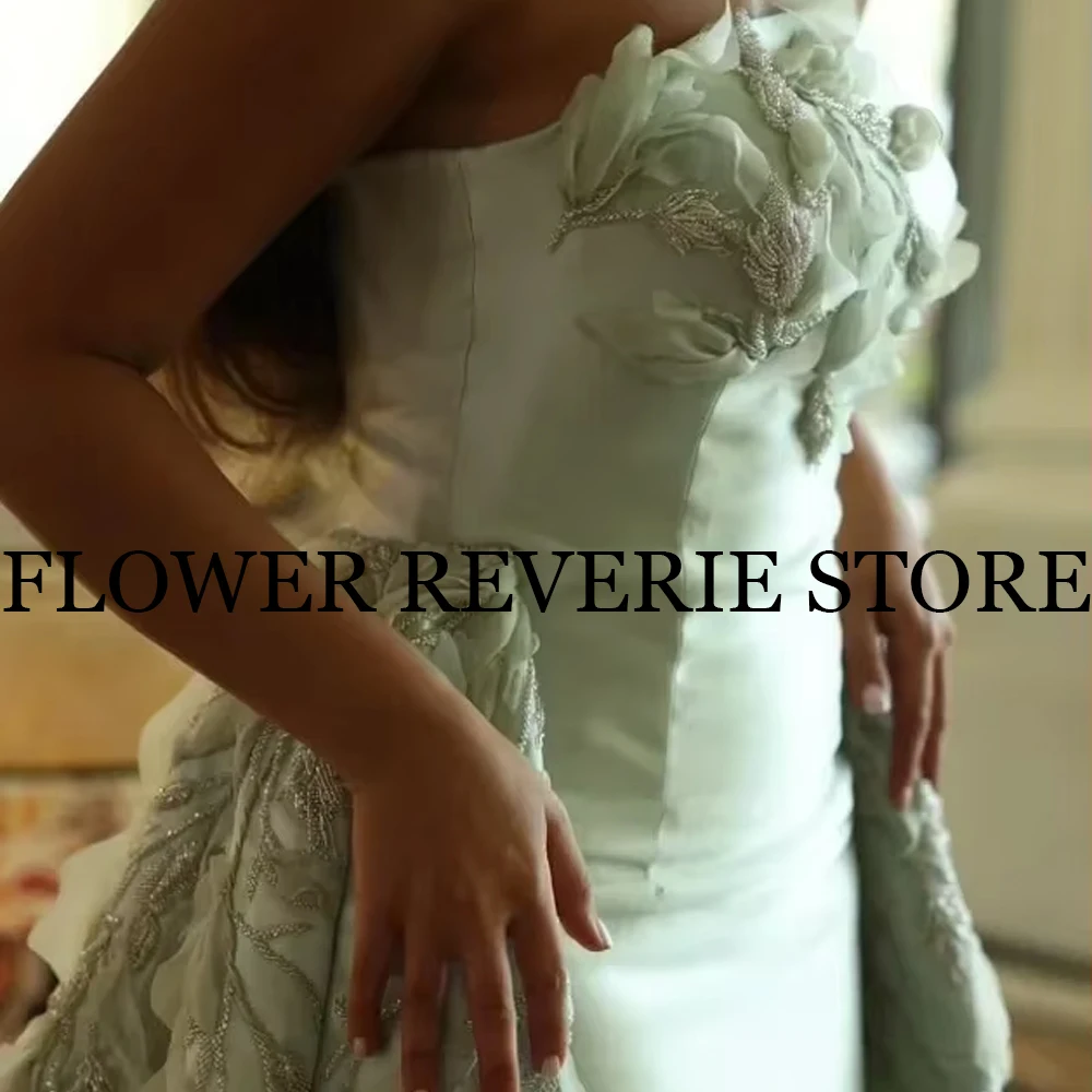 Dostosowane suknie wieczorowe Wykwintne proste Klasyczne proste Wysokiej jakości aplikacja Wzór Plisa Linia A Długie sukienki bez ramiączek Fas