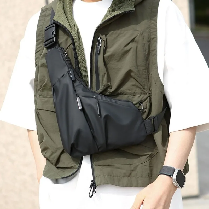 

Новый стиль, облегающая треугольная сумка - минималистичная текстурированная кожаная пленка, крутая модная повседневная сумка через плечо