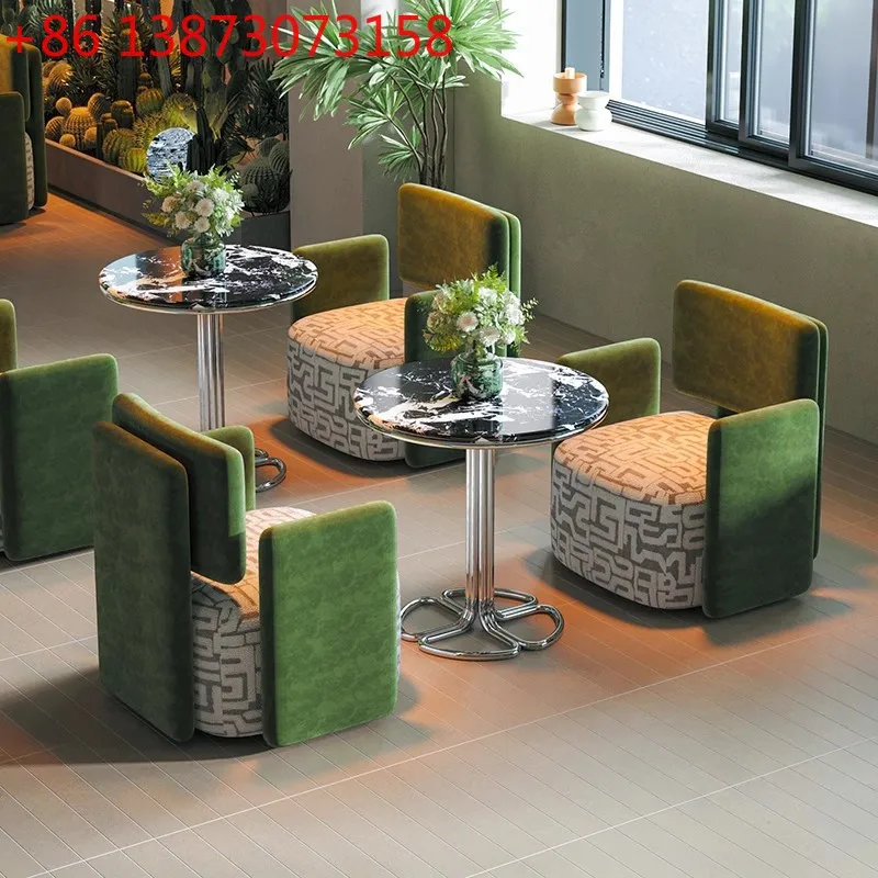 

Итальянский минималистичный комплект: стол и стулья для переговоров, простой дизайн для салона красоты, офиса продаж, бизнес-приемной, стол для отдыха