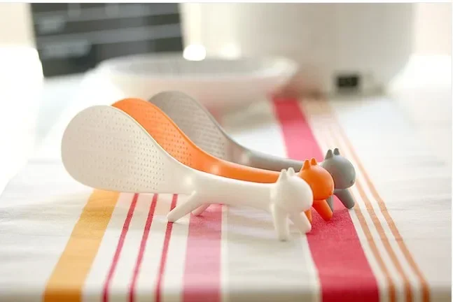 

1PC Cartoon Squirrel Spoon Non Stick Rice Paddle Ladle Lovely Meal Spoon Cooking Tools Kitchen Accessories OK 0226
