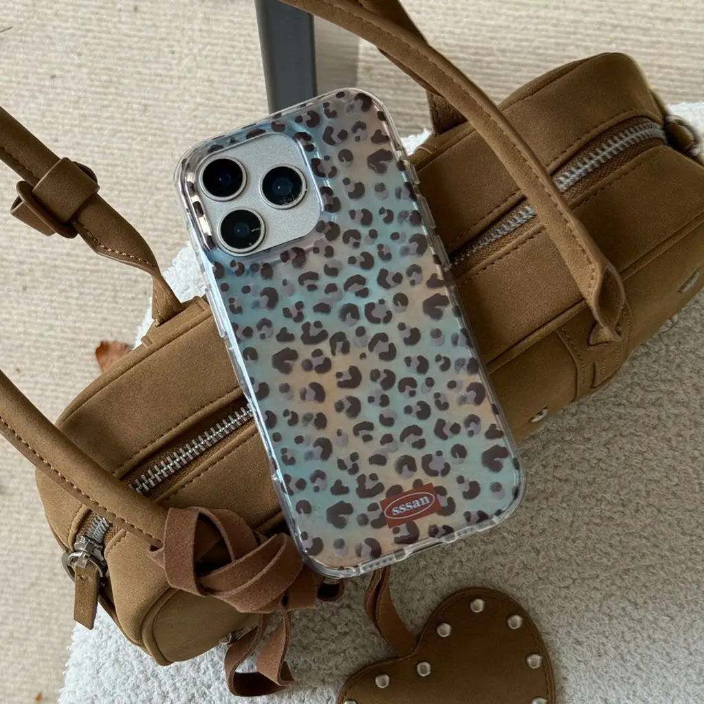 

Усовершенствованный стереоскопический кожаный чехол с бантом и синим рендером с леопардовым принтом, противоударный чехол для телефона для iPhone 17, 16, 15, 14 Pro Max