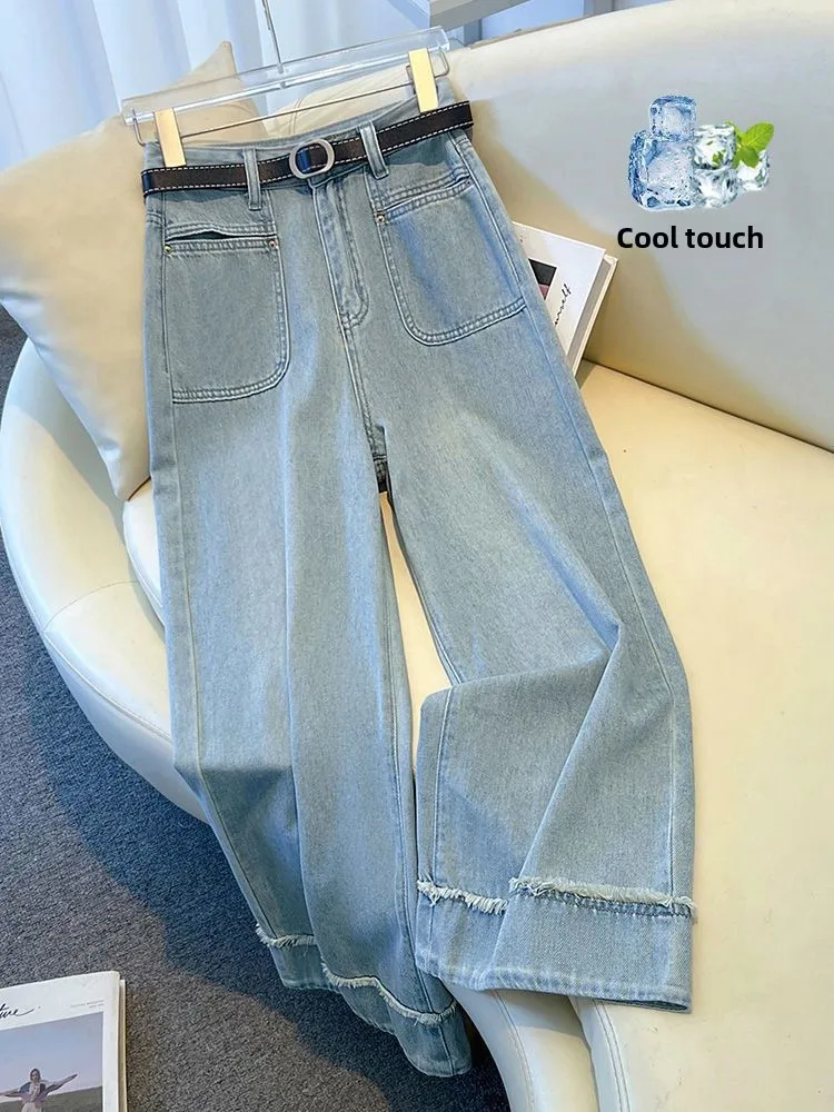 Calça jeans feminina cintura alta, lavagem leve, perna larga, longa, com bainha desfiada, ajuste solto, tendência da moda 2026