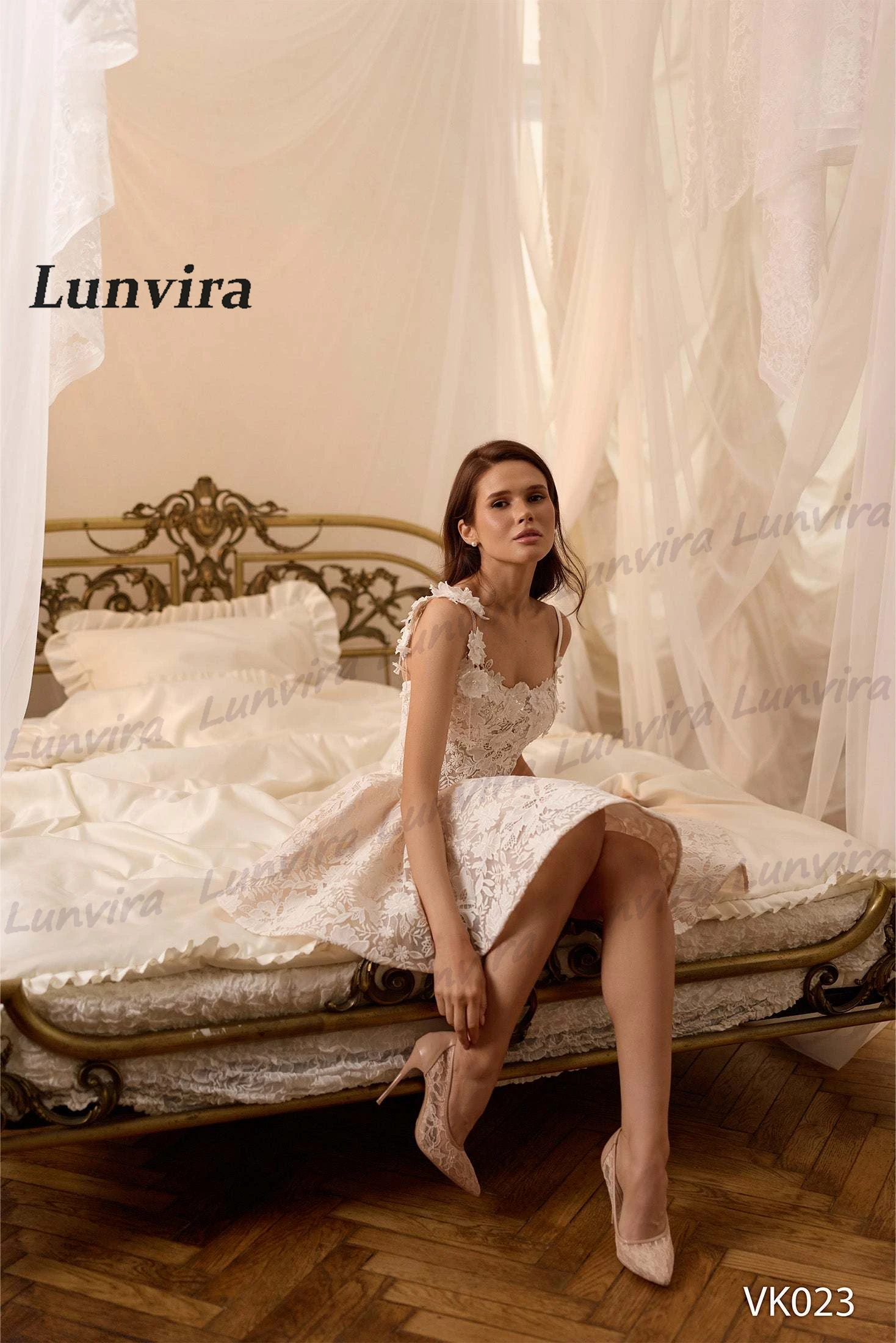Lunvira Trendy Scoop Neck Brides Dress Lace Appliques Mini Spaghetti Straps Lace up Vestidos De Novia Customized Drop Ship
