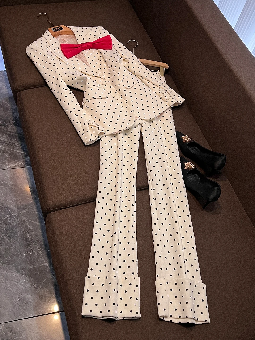 

Elegant Knot Fashion Set High Quality Spring 2026 Suit Jacket And Pants Ensemble AU782 for Women Stylish Trendy