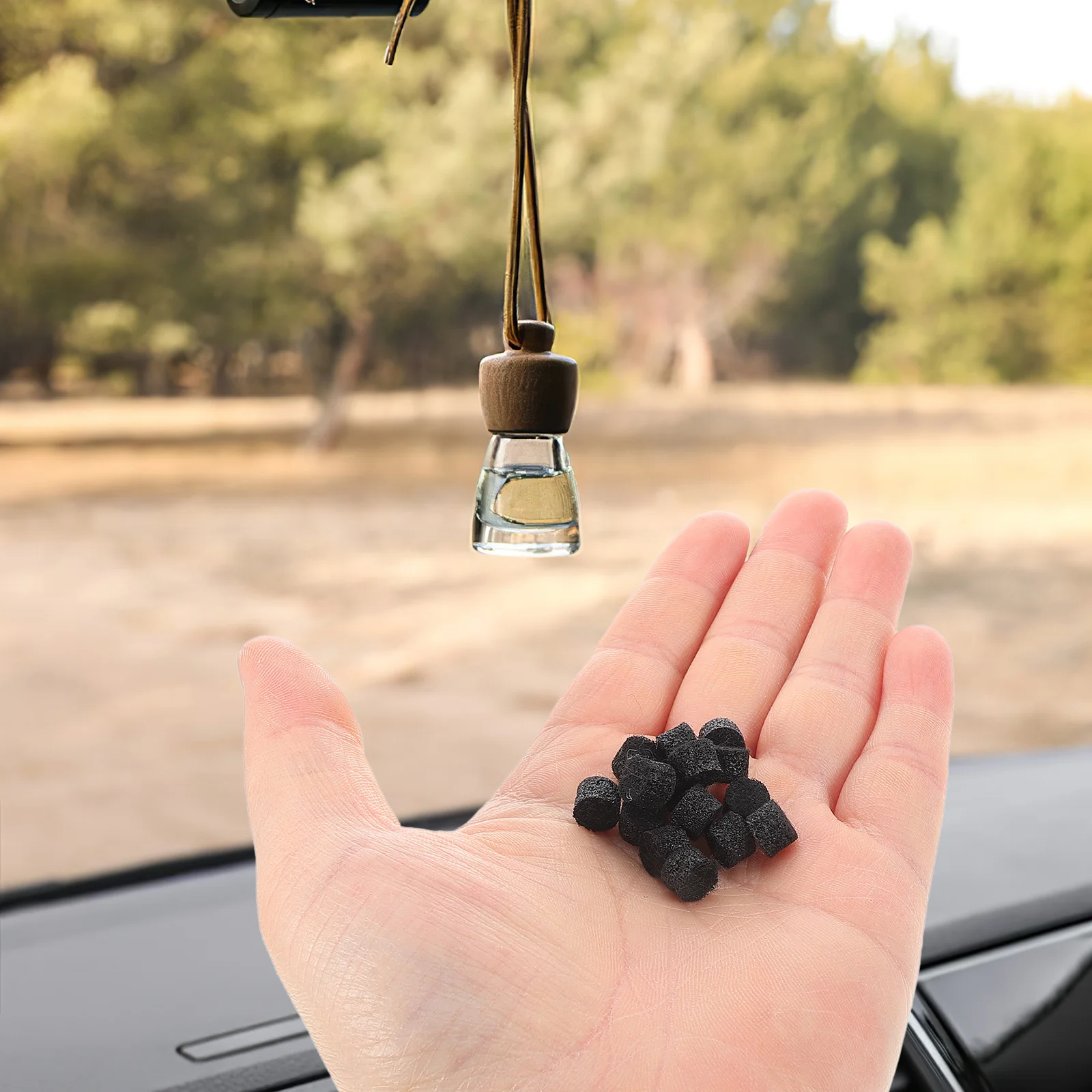 

100Pcs Car Aromatherapy Cotton Pads Essential Oil Diffuser Refill Pads Absorbent Replacement Sheets for Vehicle Fragrance