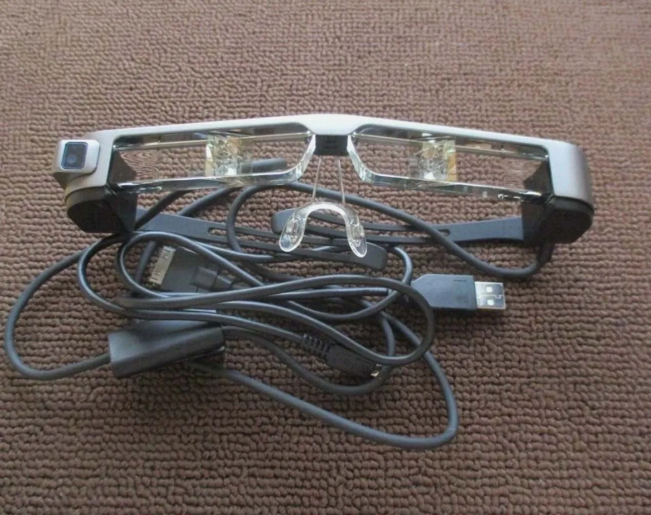 Original Moverio BT-300 Smart AR Glasses with Controller Wearable Device Eyewear 1280P OLED Display 5MP Camera Motion Tracking