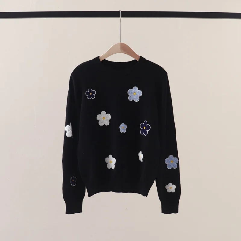 Autumn new flower embroidery patch loose round neck long sleeve pullovers sweater outer wear bottoming sweater for women