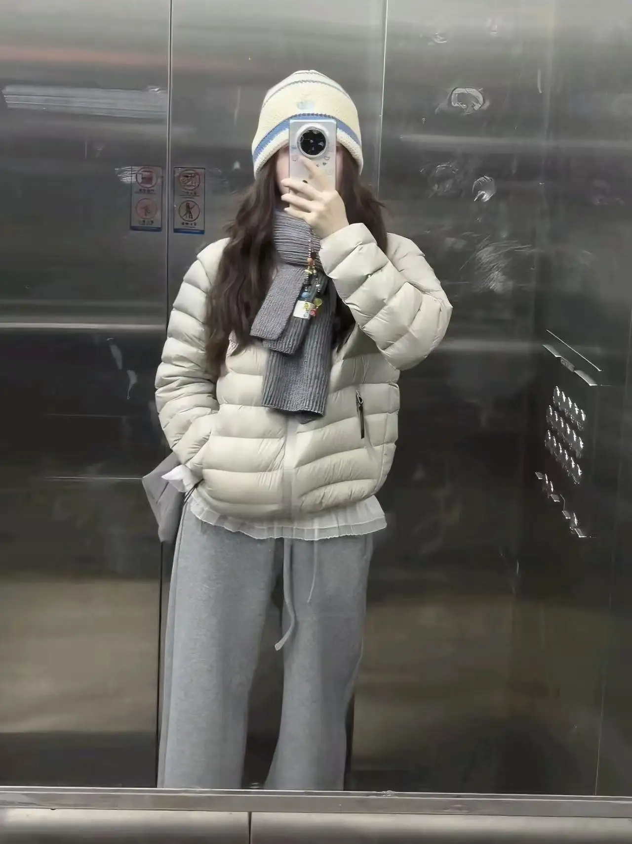 Leggero piumino di cotone Jaet da donna 2025 Nuovo inverno ort Sle con cappuccio americano retrò Sle cappotto chiusura con cerniera