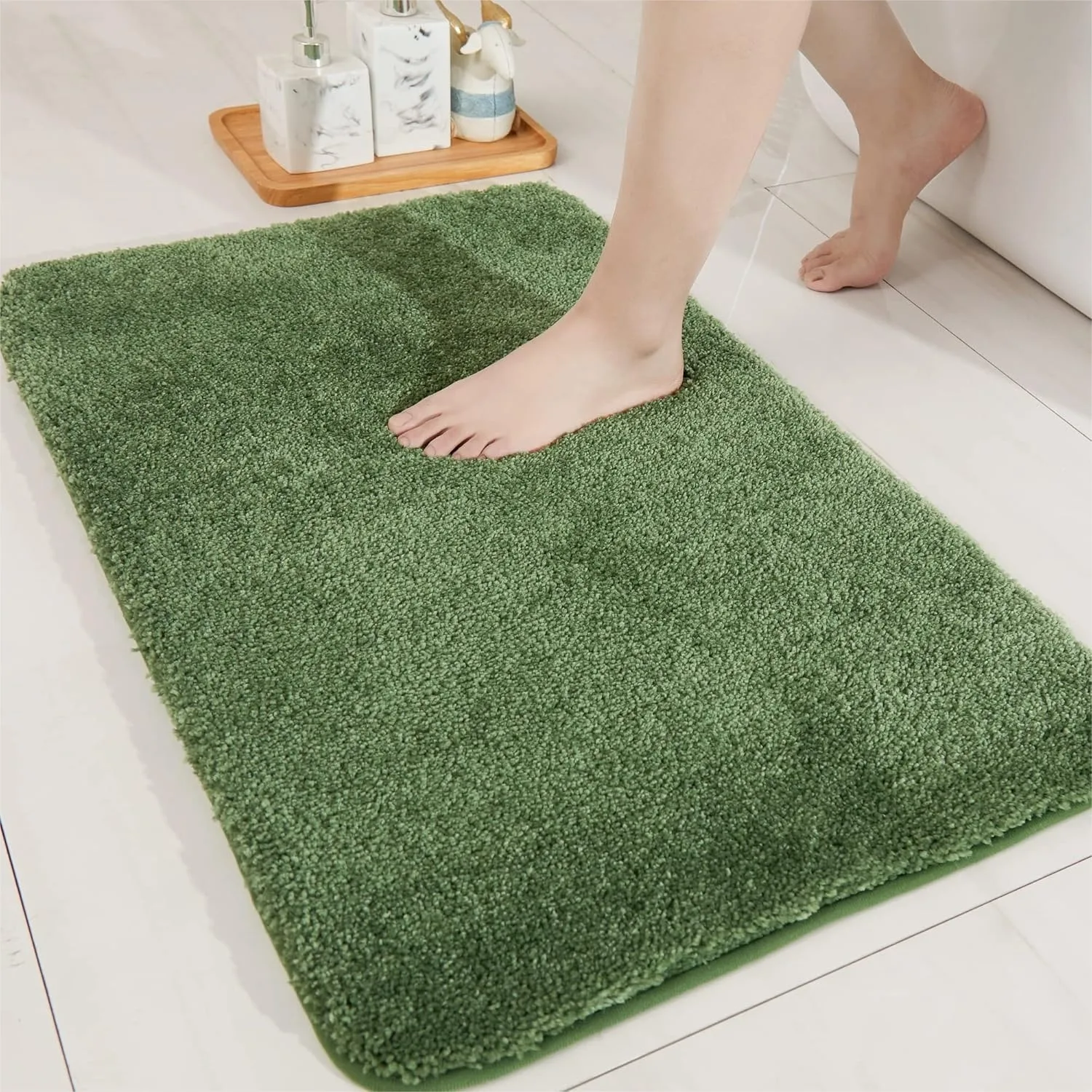 

Bath Rugs for Bathroom Extra Thick Anti-Slip Soft Plush Shaggy 100% Micro Polyester Mat Water Absorbent Green 20x32 Inches