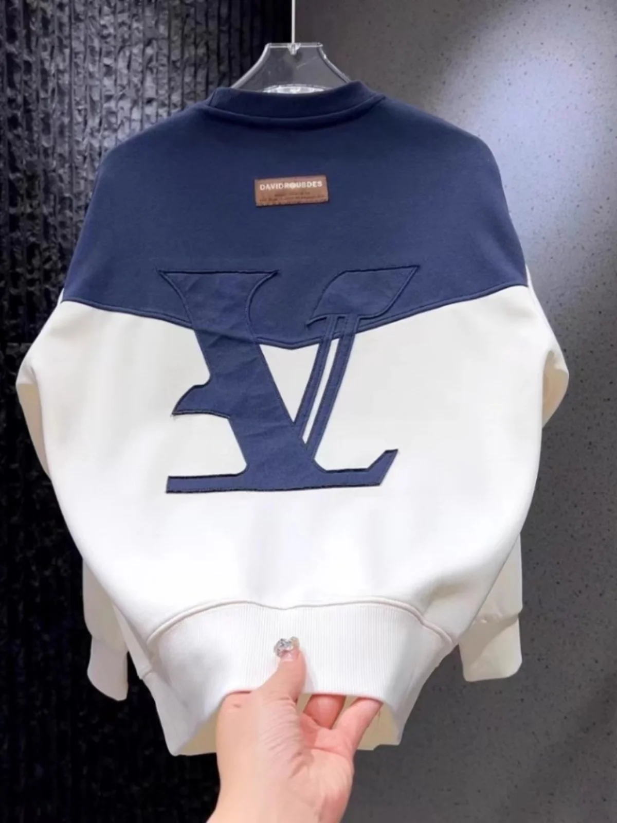 

Men's hoodie with letter splicing contrasting colors, high-end design sense, long sleeved spring and autumn fashionable top