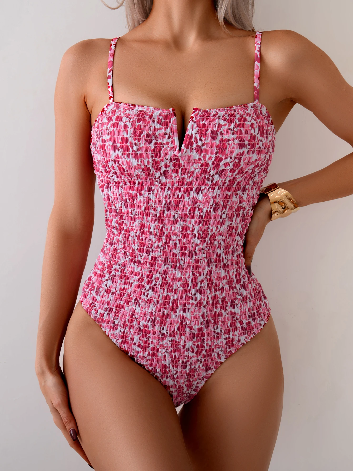 2025 Floral Print One Piece Swimsuit Women Swimwear Sexy Retro Smocked Swimming Suit Monokini Bodysuit Beach Wear Bathing Suit