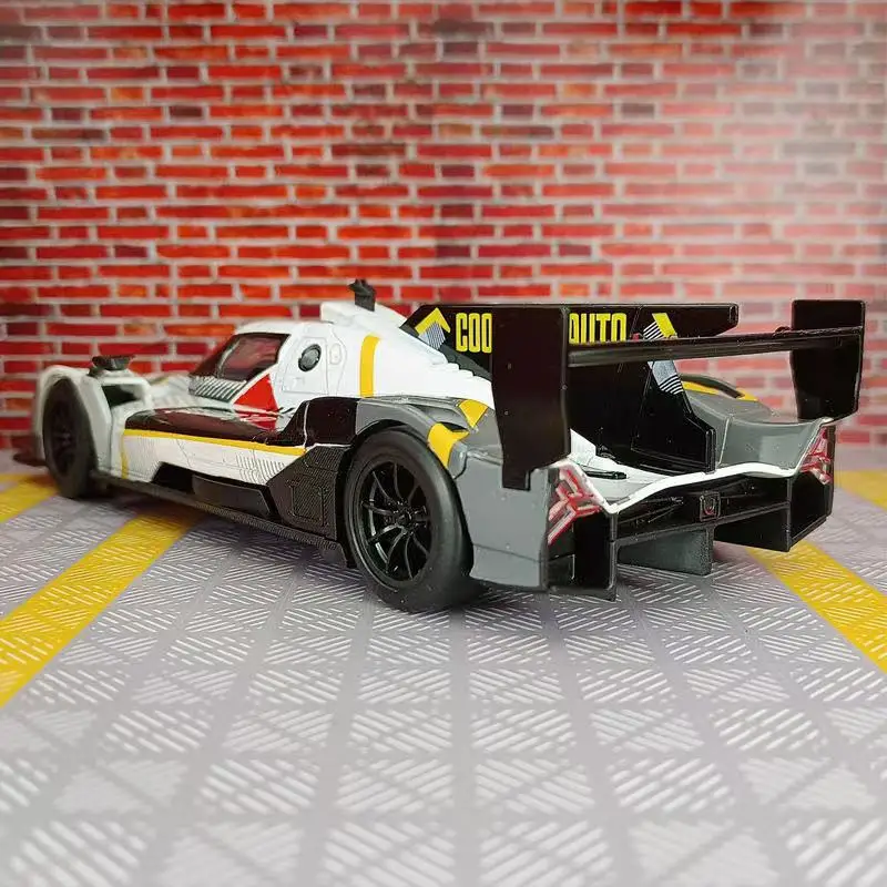 1:24 M Hybrid V8 Super Racing Alloy Car Model Sound and Light Children's Toy Collectibles Birthday gift