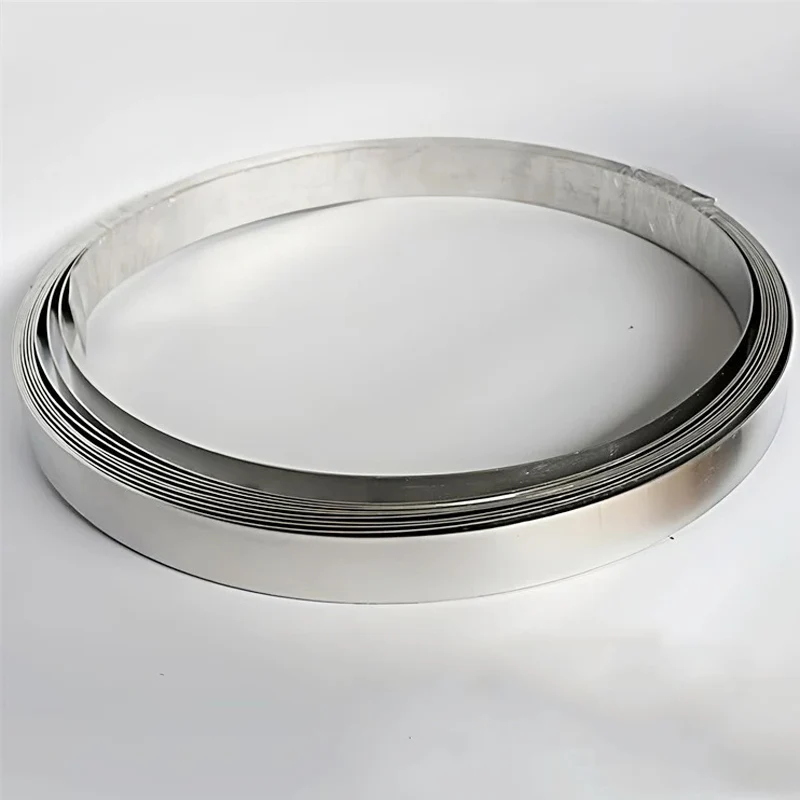 سمك 0.1 مللي متر - 0.8 مللي متر 304 الفولاذ المقاوم للصدأ شريط ضيق عرض 2.5/3/3.5/4/4.5/5/5.5/6/7/8 مللي متر لوحة رقيقة من الفولاذ المقاوم للصدأ 2 متر