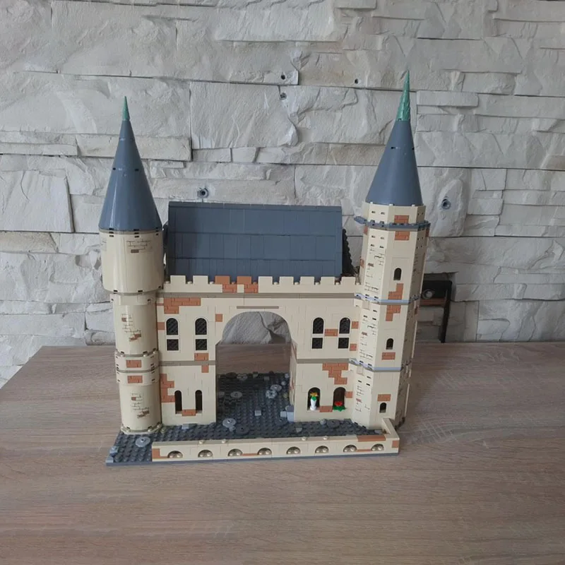 ตัวต่อโมเดลภาพยนตร์ยอดนิยม ชุดก่อสร้างแบบโมดูลาร์ ชิ้นส่วนลานบ้าน ชิ้นส่วนเทคโนโลยี บล็อก ของเล่น DIY ของขวัญคริสต์มาส